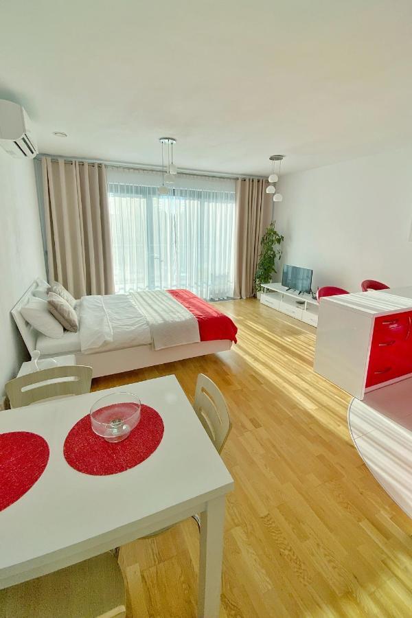 Capital Towers - Apartament Pop-Art Z Widokiem Na Rzeke 제수프 외부 사진